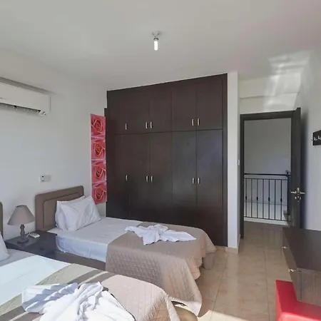 Pearl 17 Protaras